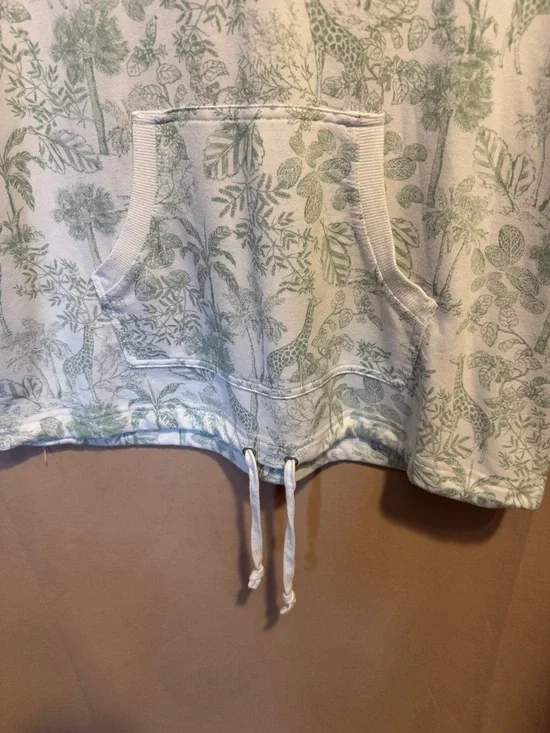 Jane and Delancey Light Sage Botanical Giraffe Hooded Tee - Picture 3 of 8